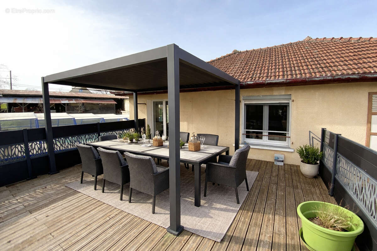 Maison à VY-LES-LURE