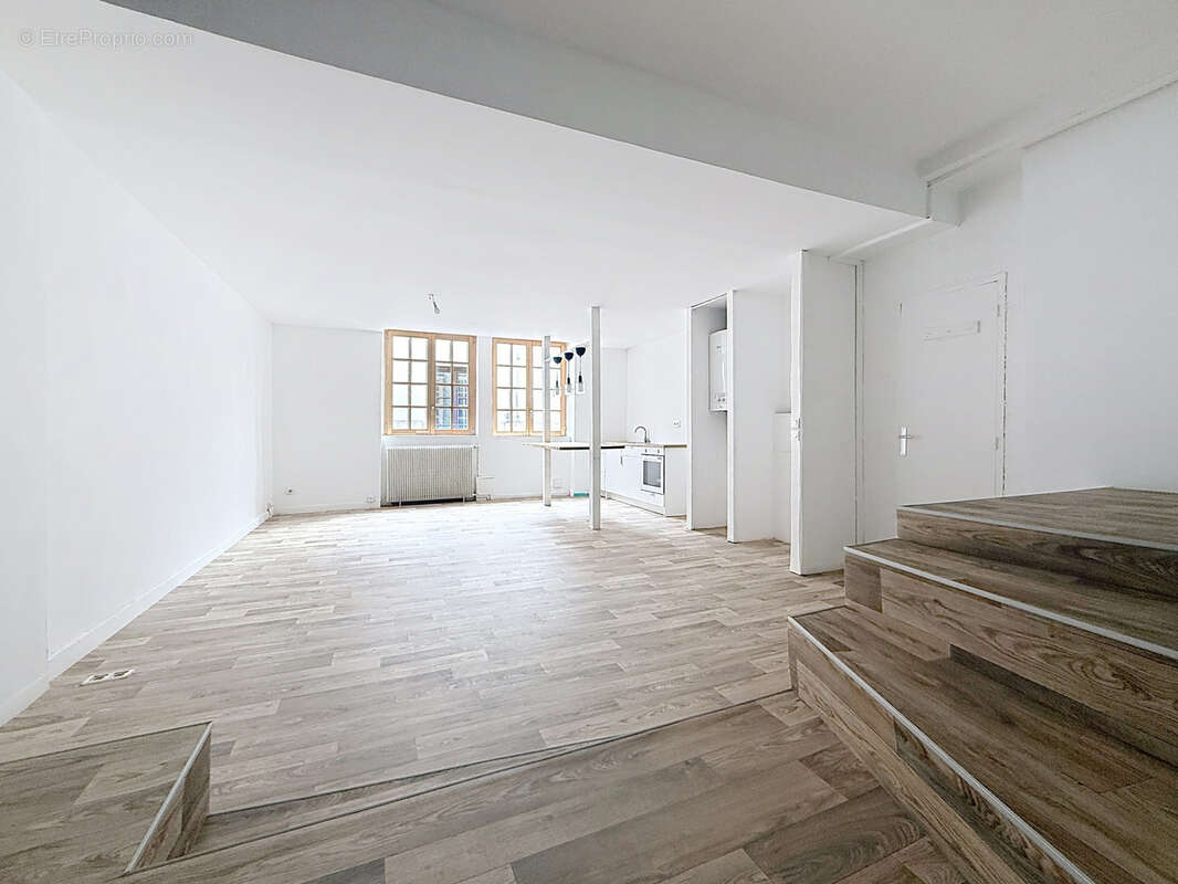 Appartement à SAINT-ETIENNE