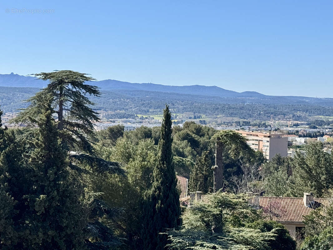 Appartement à AIX-EN-PROVENCE