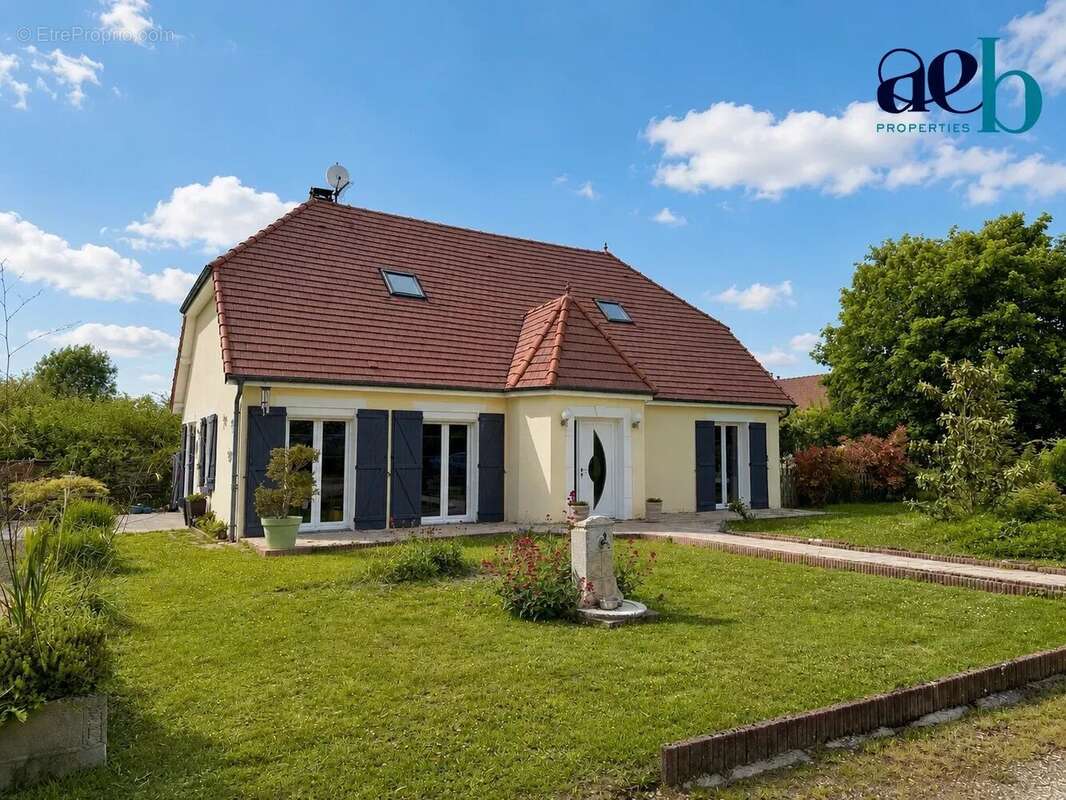 Maison à LAUBRESSEL