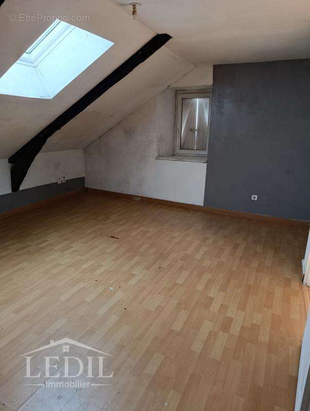 Maison à TOURNAY