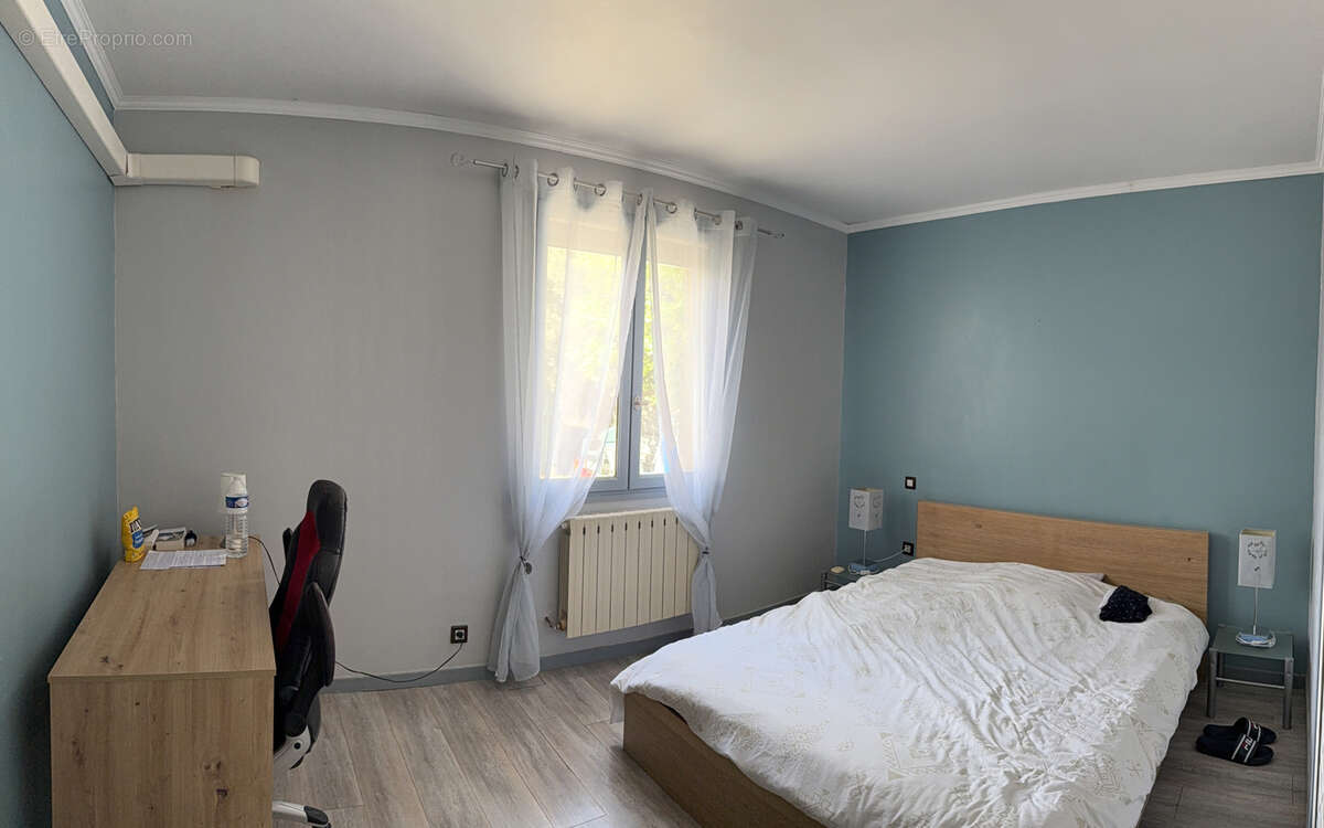 Maison à SUZE-LA-ROUSSE
