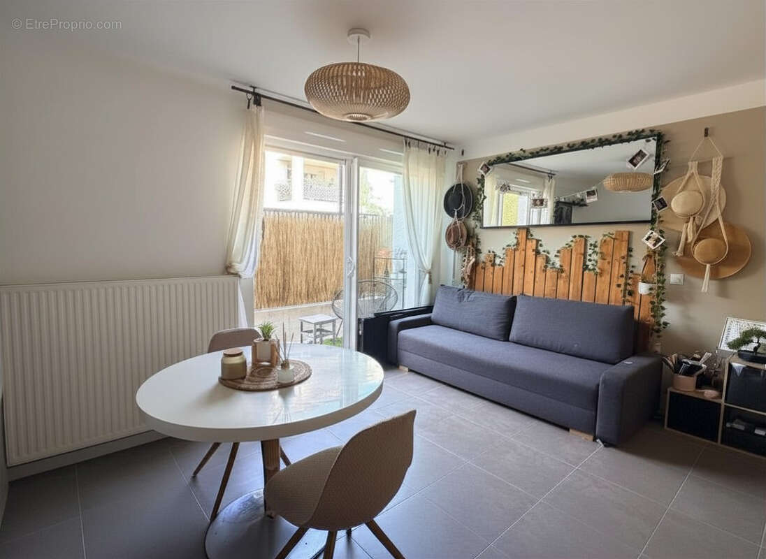 Appartement à HYERES