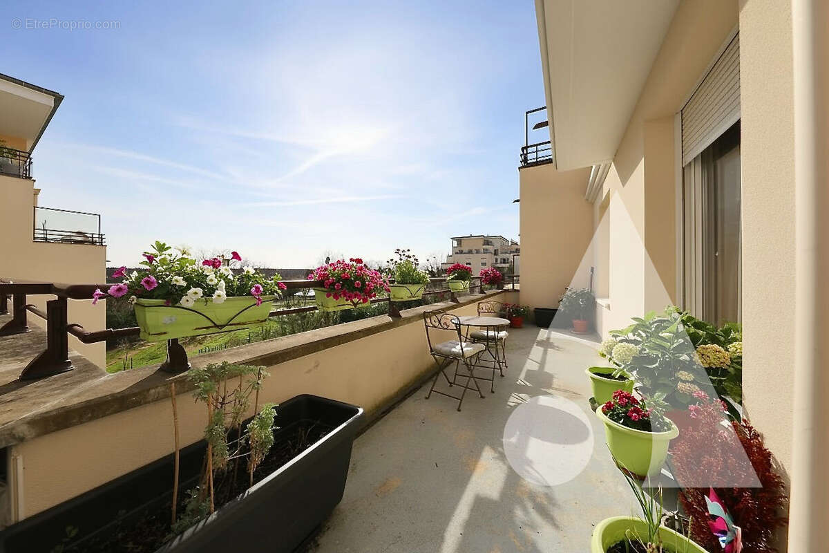 Appartement à CORBEIL-ESSONNES