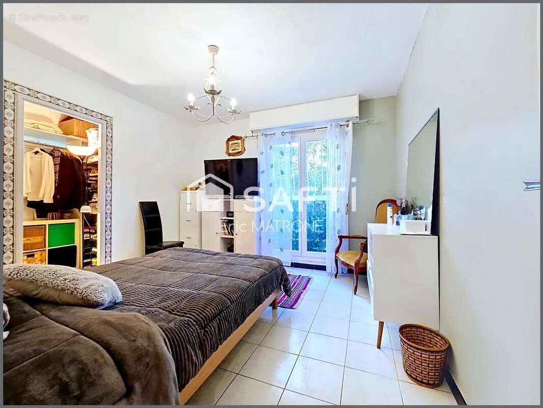 Photo 8 - Appartement à MARSEILLE-10E