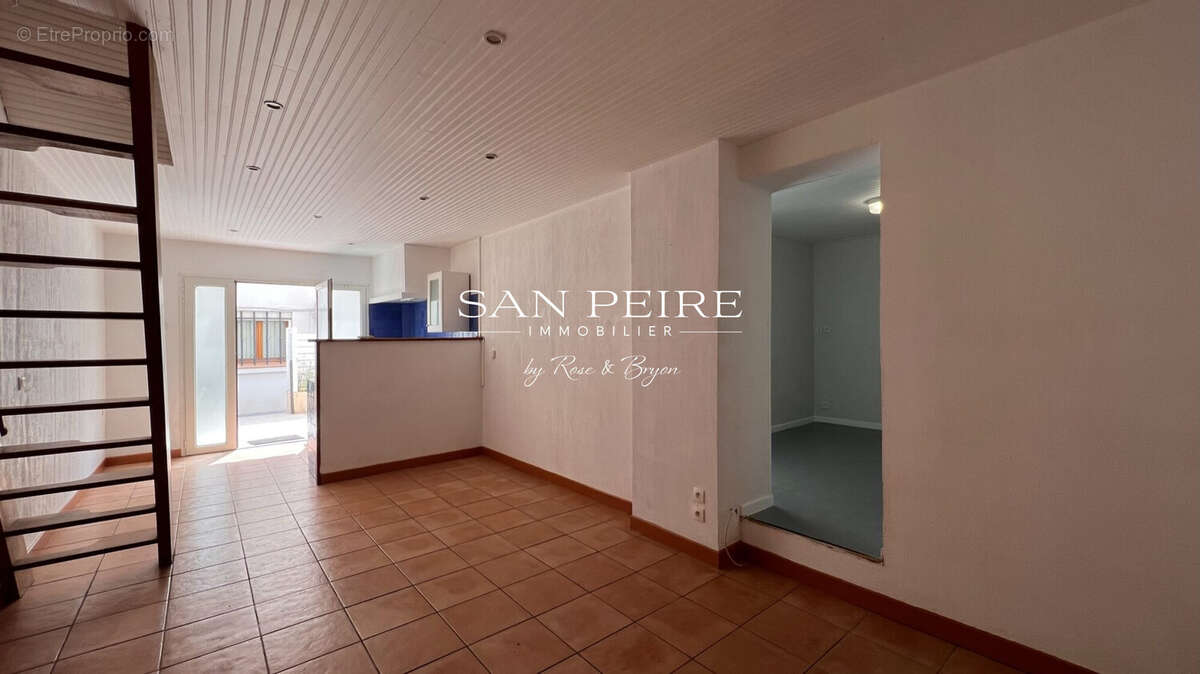 Appartement à LES ISSAMBRES