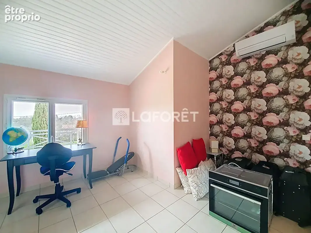 Villemur-sur-Tarn, maison de type 5, garage sur une parcelle de 7 460 m² environ - photo 16