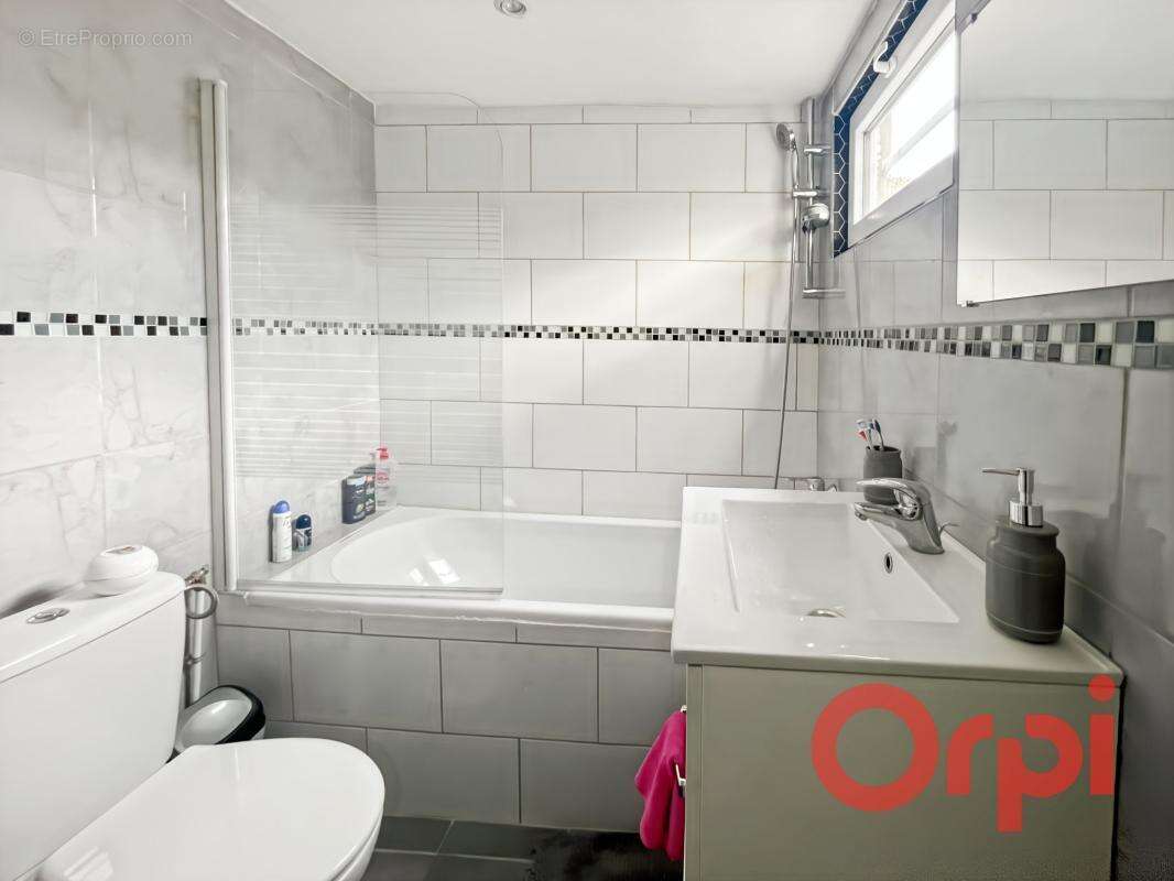 Maison à SAULZAIS-LE-POTIER