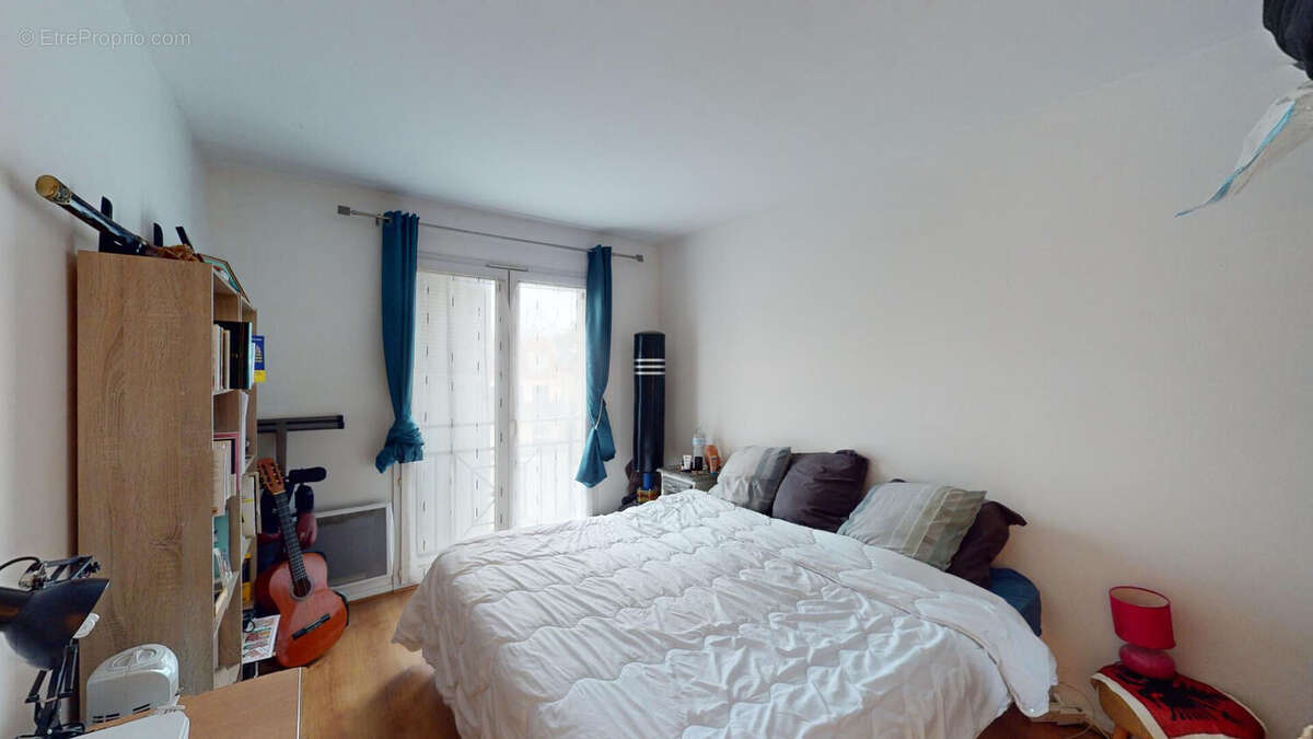 Appartement à SAINTE-GENEVIEVE-DES-BOIS