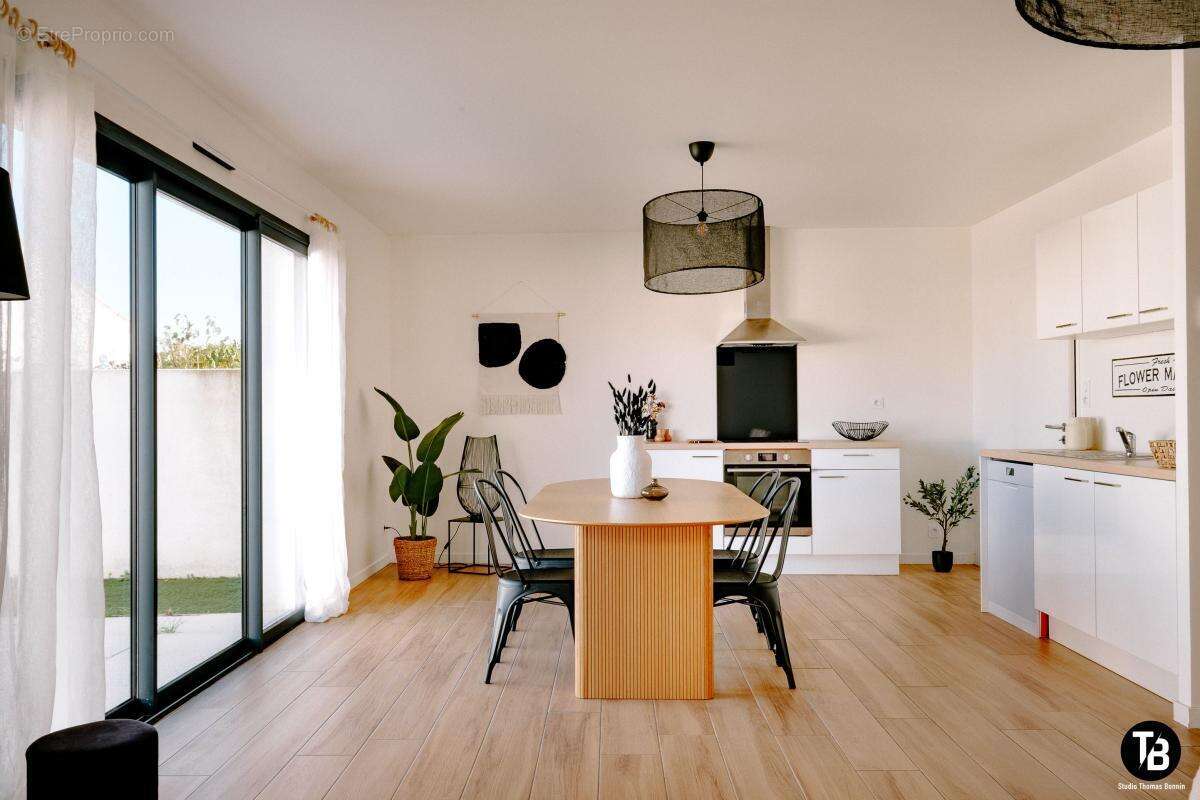 Maison à SAINT-XANDRE