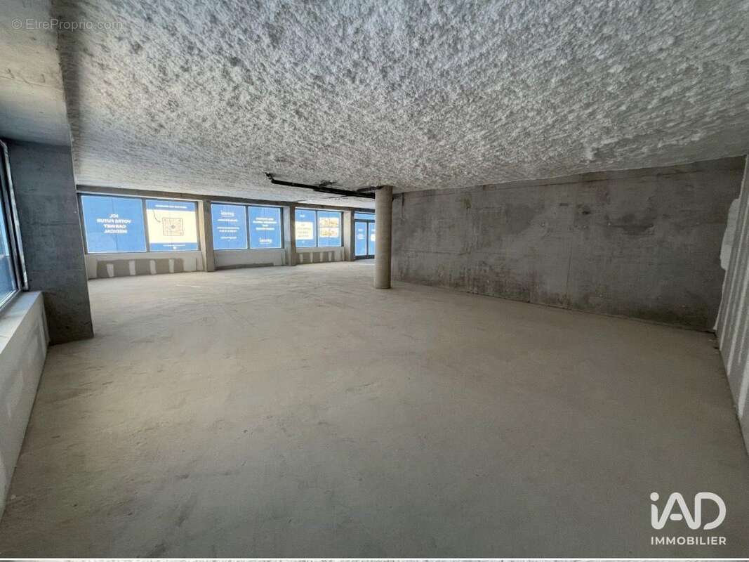 Photo 3 - Commerce à REIMS