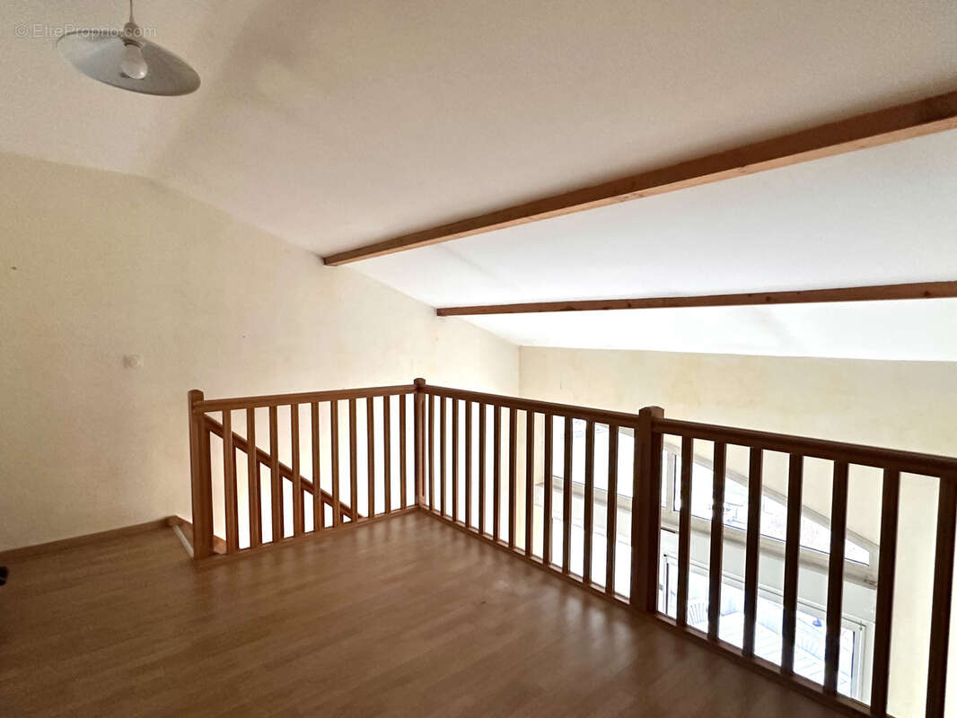 Appartement à CRAPONNE