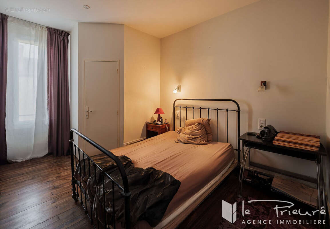 Appartement à SAINT-JUERY