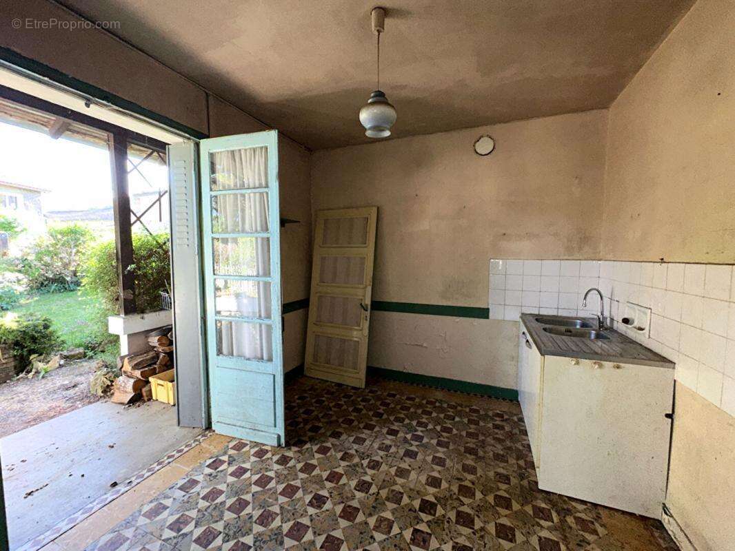 Maison 51 m² à Saint-Jean-De-Cole  - photo 8