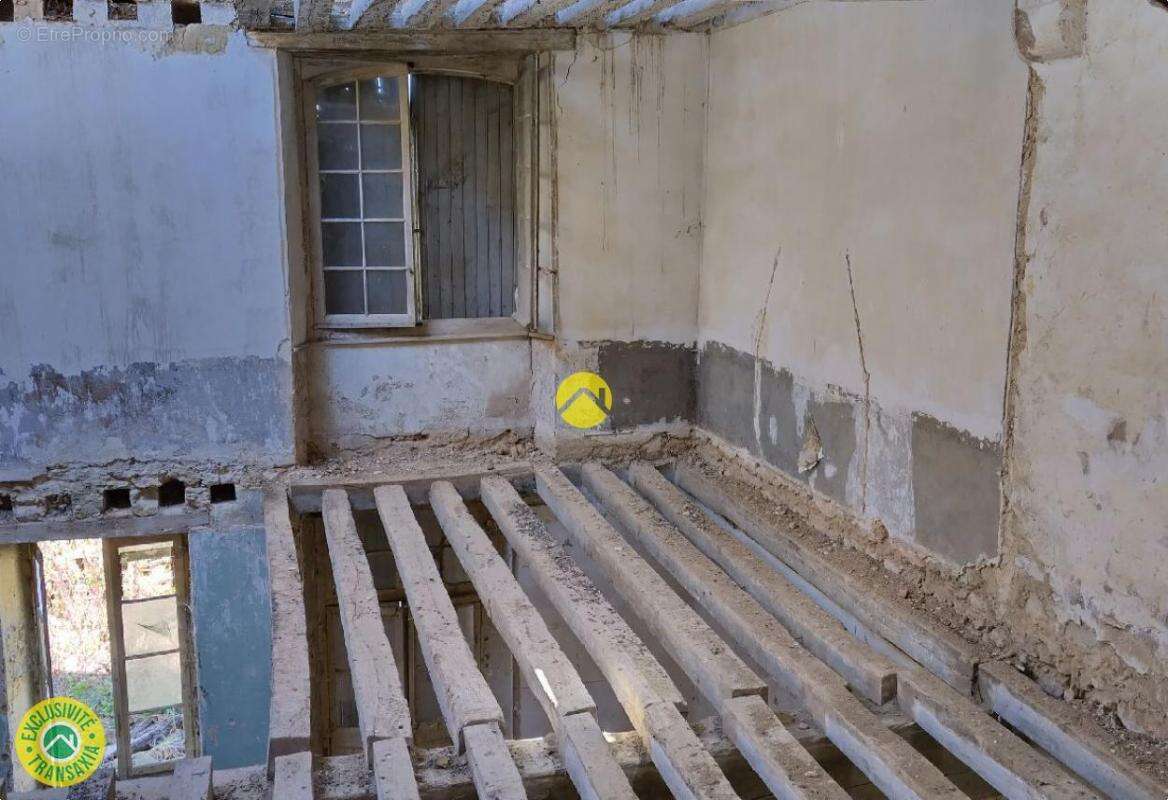 Maison 201 m² à Vatan  - photo 6