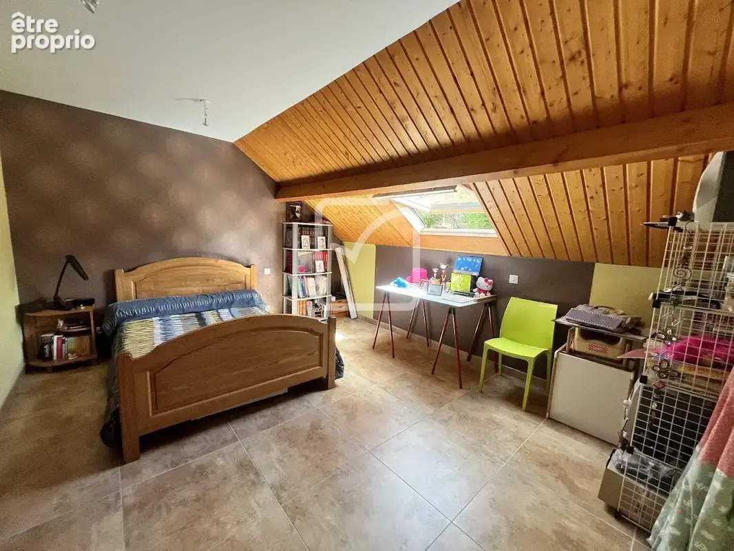 A 15mn du centre de  BRIVE - Maison 160m2- 4 chambres -  vie de plain pied - DPE B - photo 11