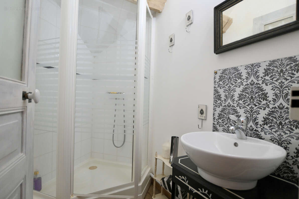 Maison à NEUFFONTAINES