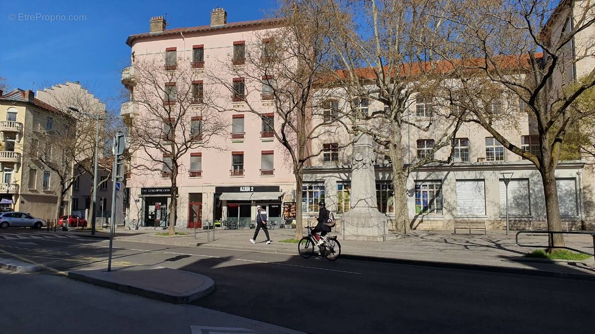 Appartement à LYON-8E