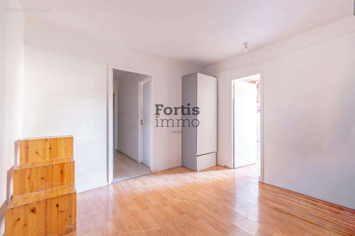 Appartement à PARIS