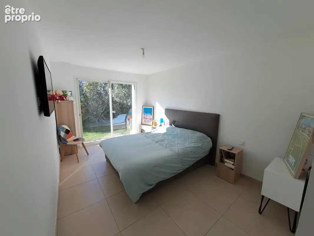 Villa T5 récente avec garage double sur un terrain de 913m2 - photo 8