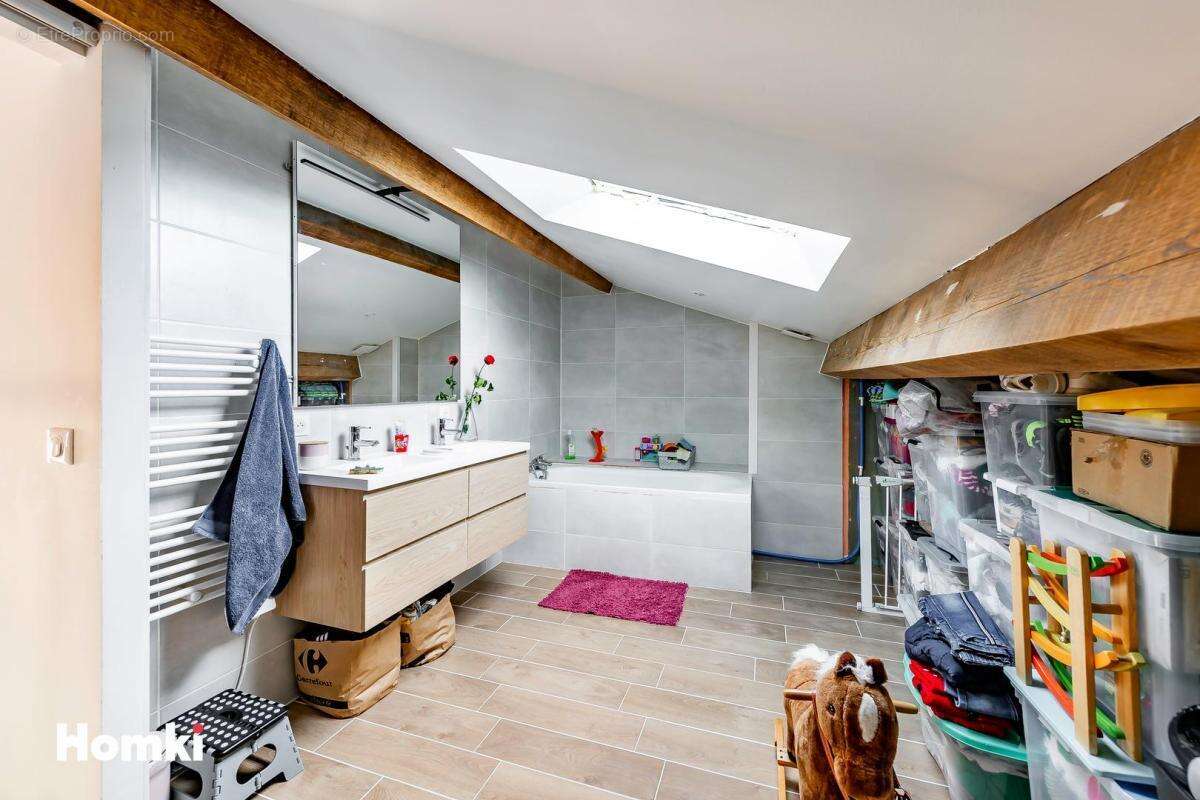 Maison à GENISSAC
