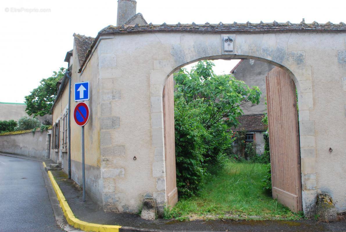 Maison à COSNE-COURS-SUR-LOIRE