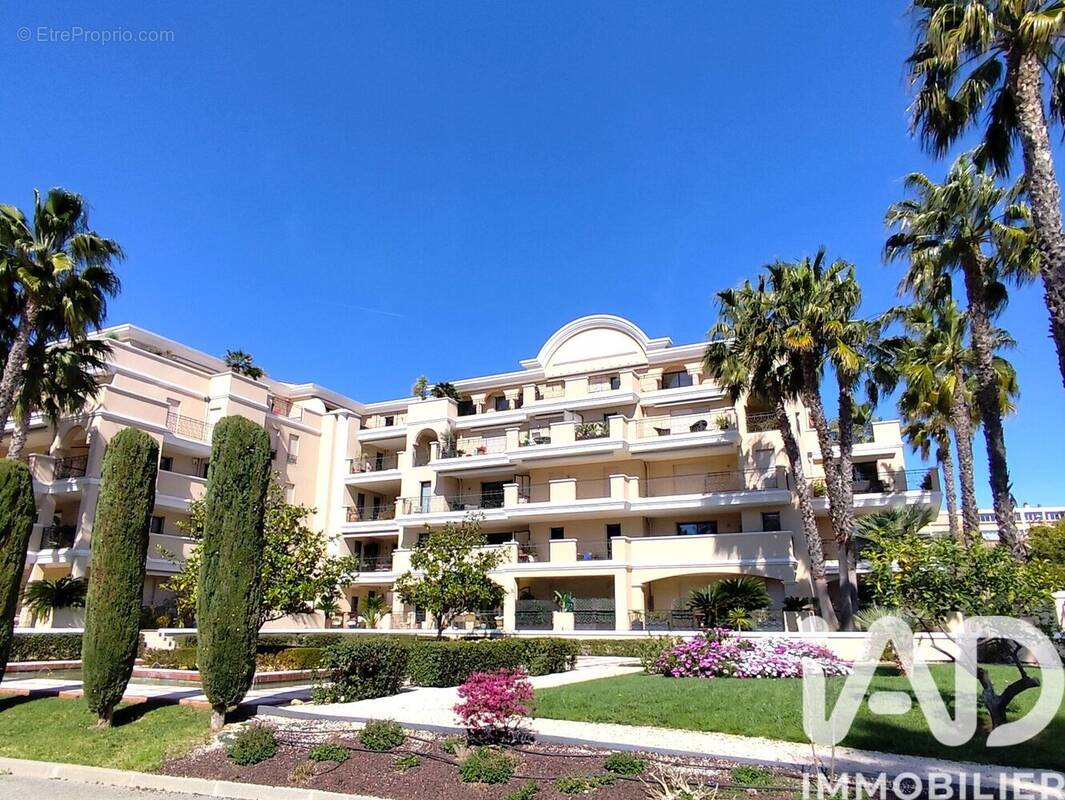 Photo 1 - Appartement à HYERES