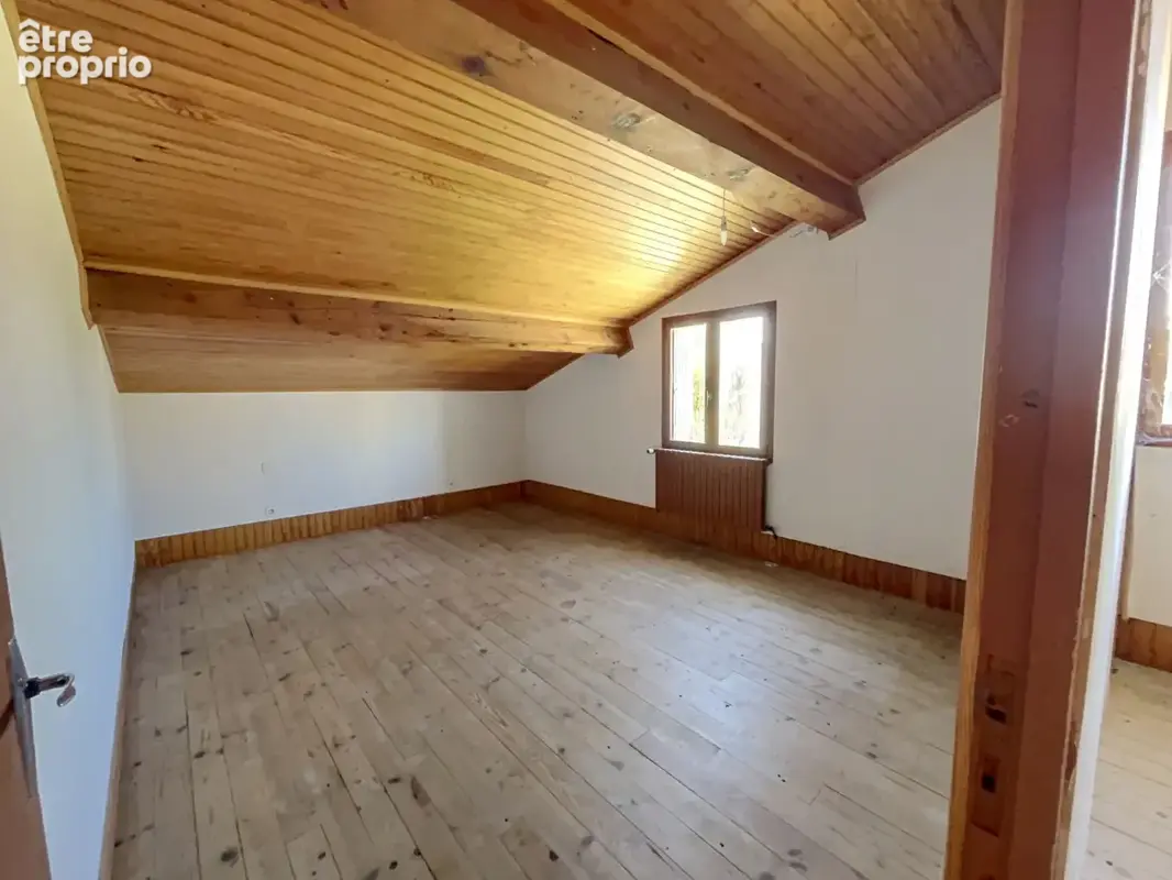 Maison avec fort potentiel à pied des commodités - photo 8