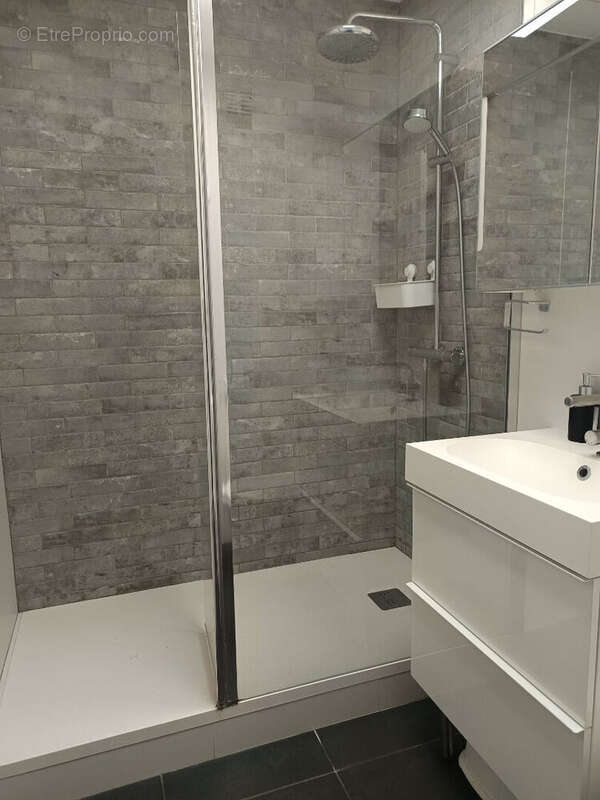 Appartement à PARIS-12E