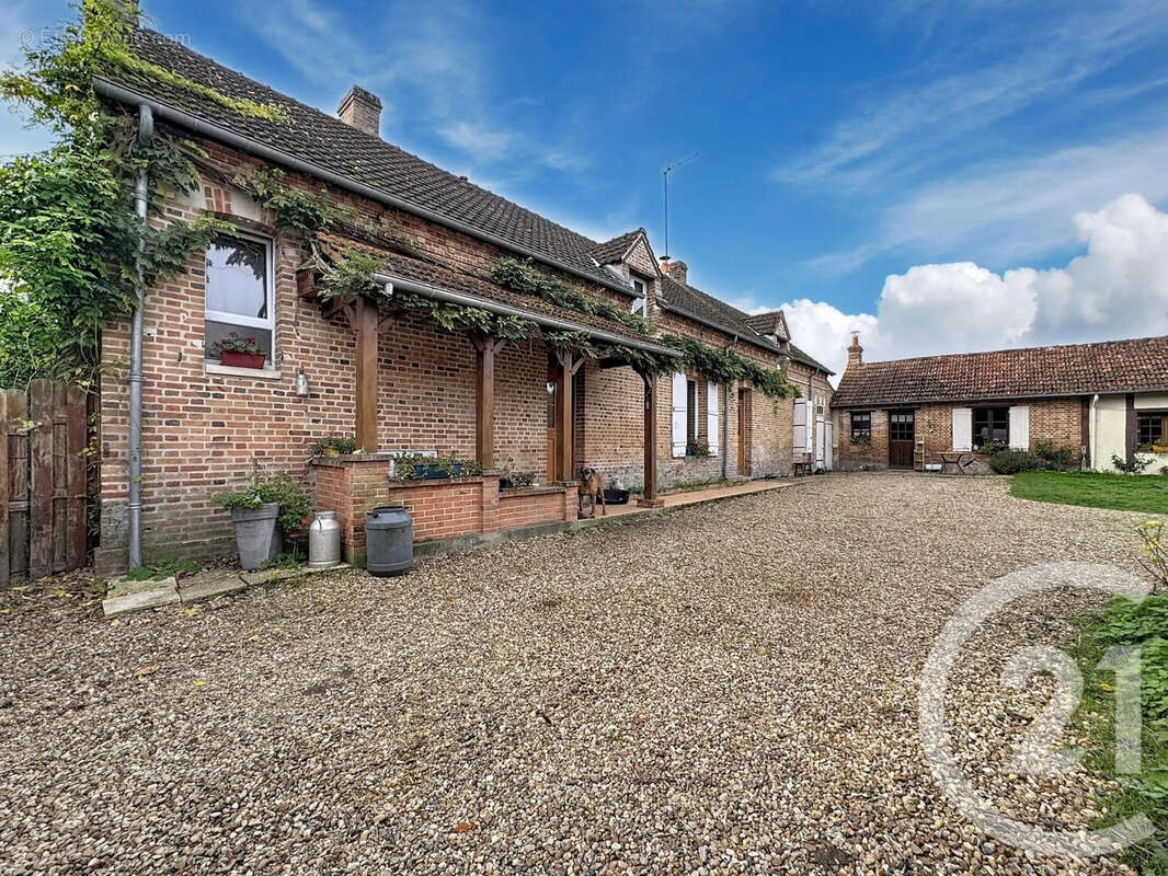 Maison à MENESTREAU-EN-VILLETTE