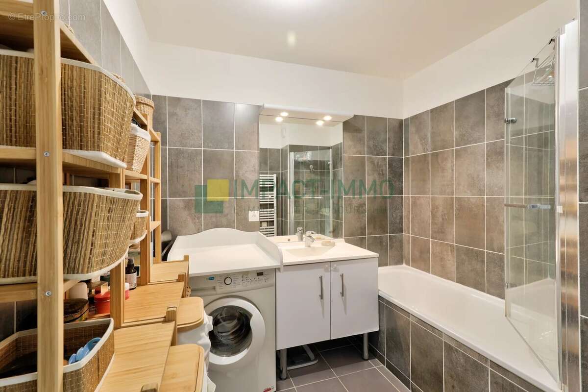 Appartement à CLICHY