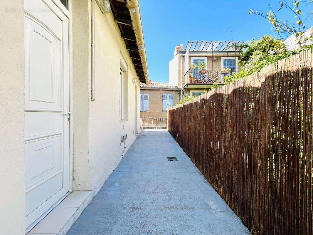 Appartement T2 entièrement rénové avec terrasse secteur Menpenti à Marseille 13010 - photo 6