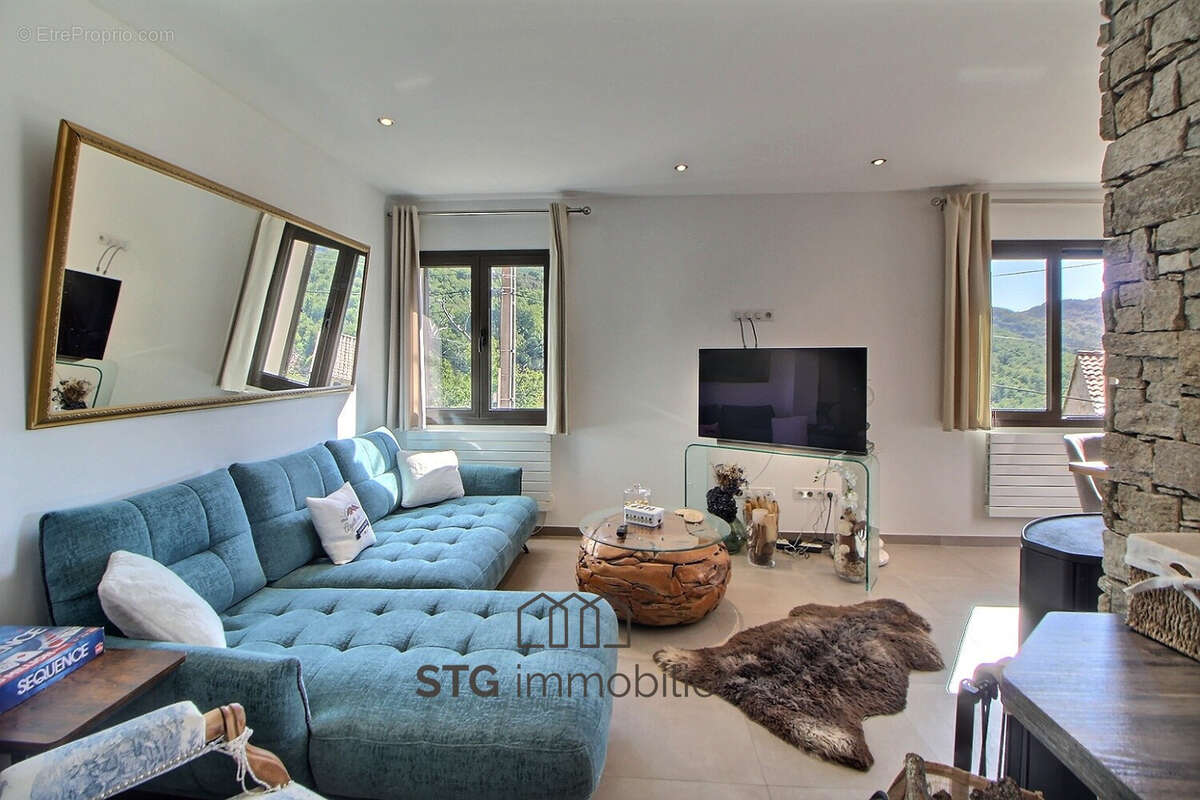 Vente maison T5 avec studio à Bastelica - photo 2