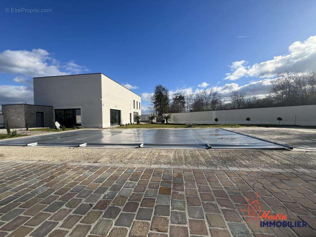 Maison à JOUY-LES-REIMS