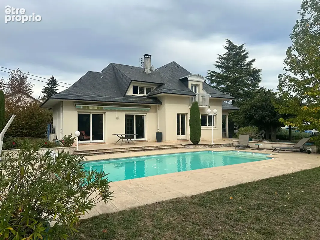 Photo Maison à Saint-Clair-De-La-Tour au prix de 429 000€