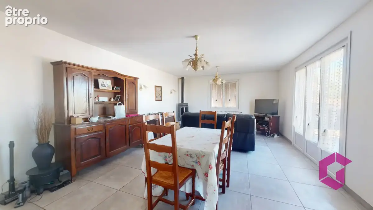 maison sur sous sol avec 3 ou 4 ch, terrain 900 m2 - photo 2
