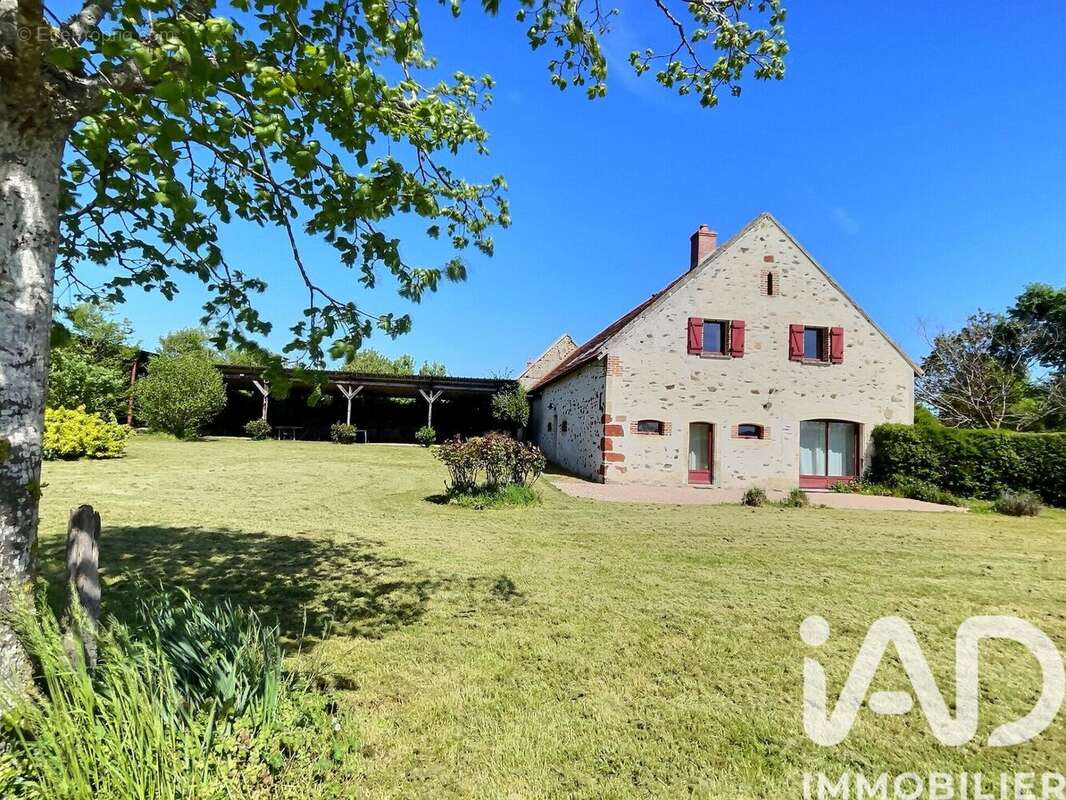 Maison 754 m² à Audes  - photo 5