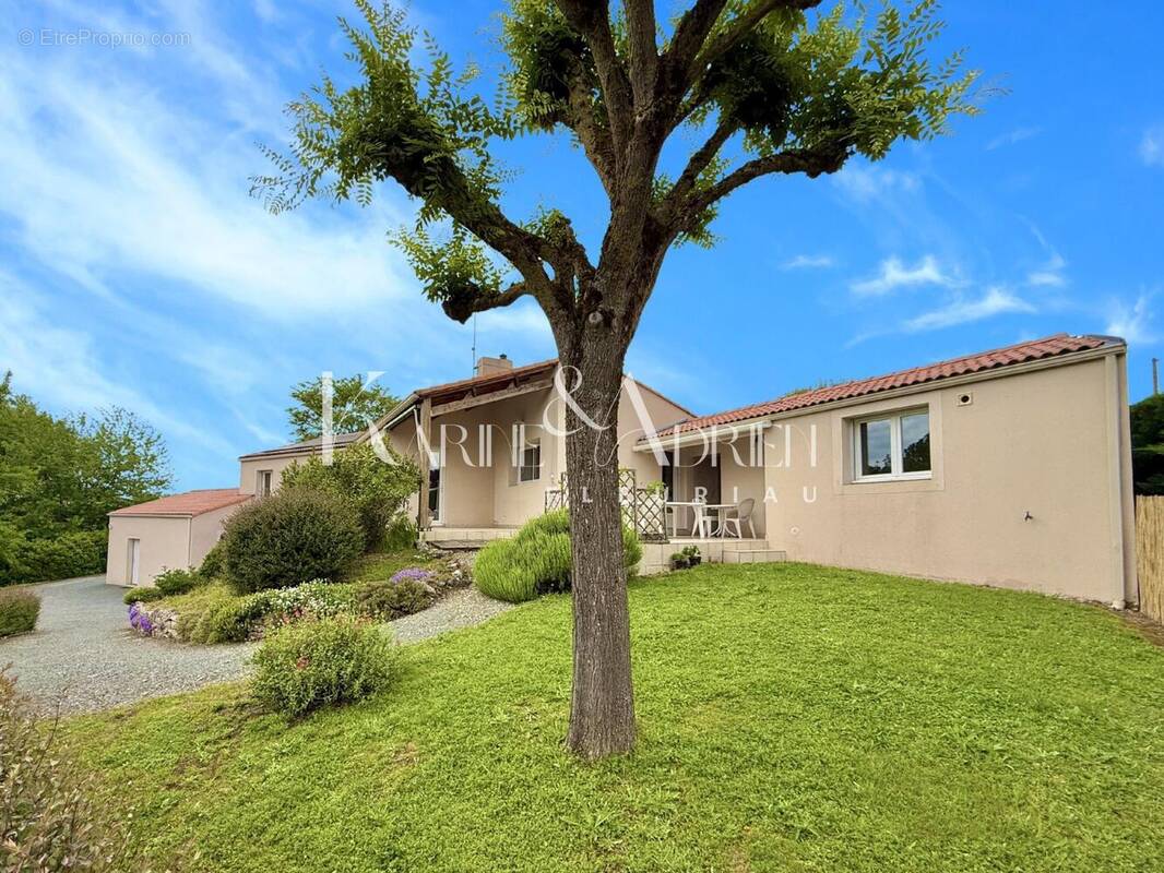 Photo 1 - Maison à LONGEVES