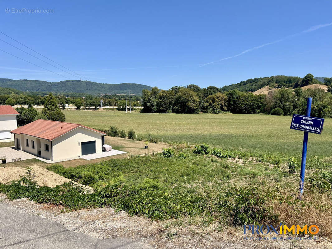 Terrain 1077 m² à Apprieu  - photo 4