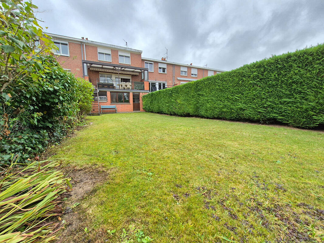 Maison à HALLENNES-LEZ-HAUBOURDIN