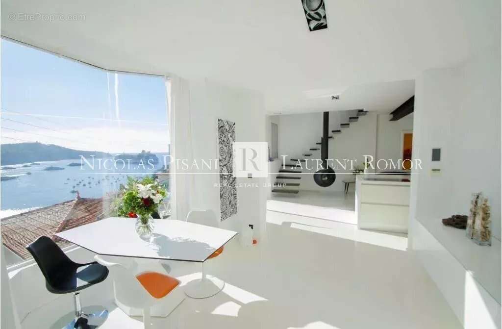 Appartement à VILLEFRANCHE-SUR-MER