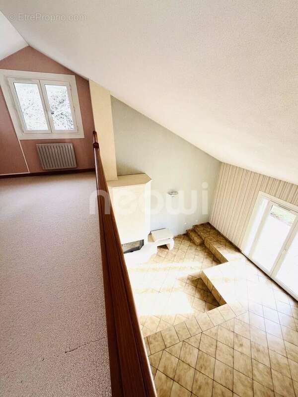 Maison à CHARBONNIERES-LES-VIEILLES