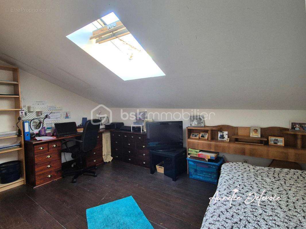 Maison à SAINT-NAZAIRE-DE-LADAREZ