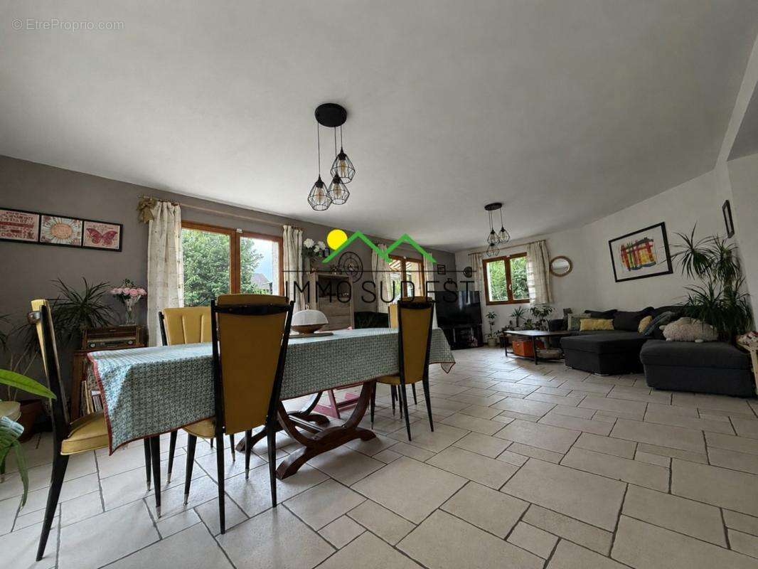 Maison 144 m² à Aime  - photo 2