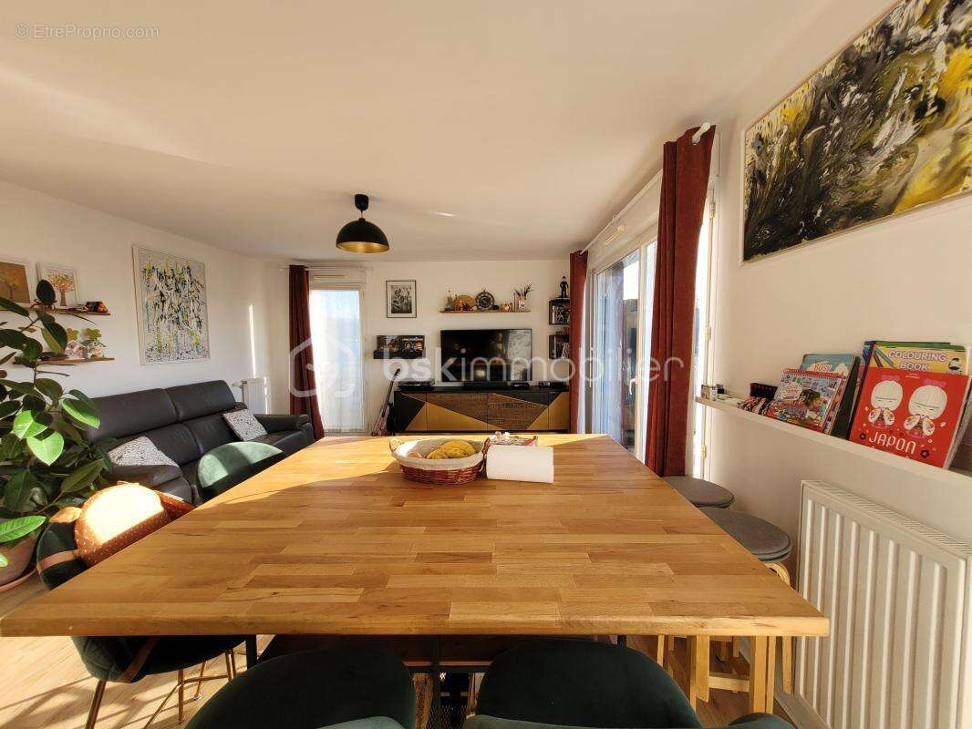 Appartement à SAINT-MICHEL-SUR-ORGE