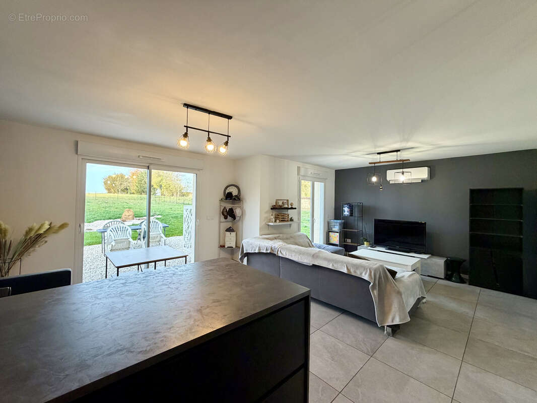 Maison à COULOMMIERS