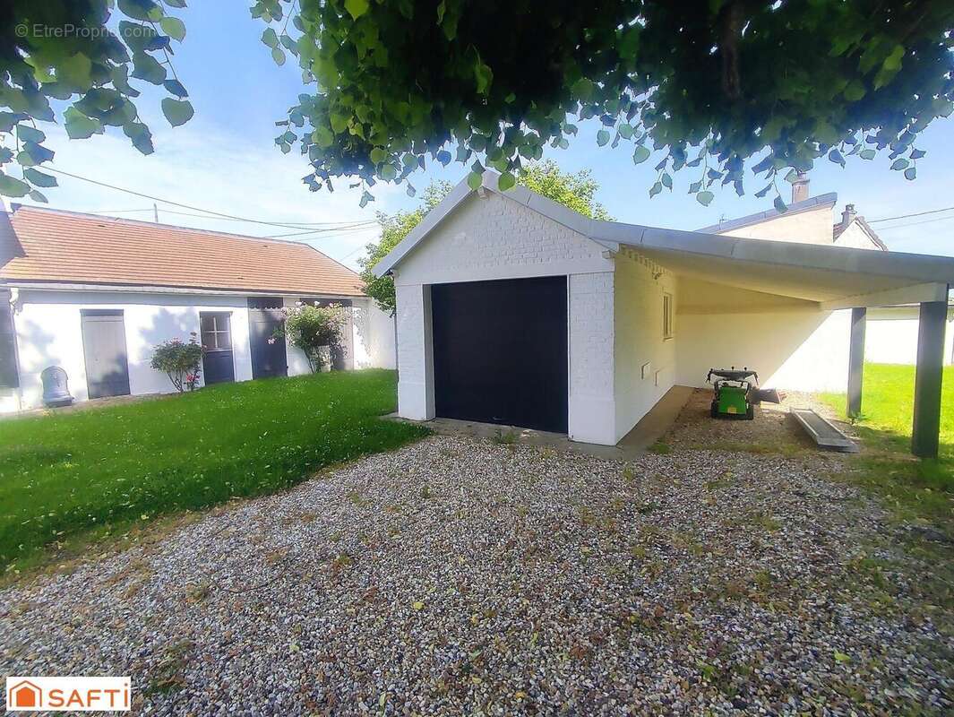 Maison 130 m² à Boissy-Mauvoisin  - photo 3