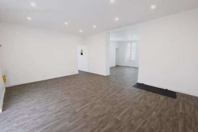 Commerce à PARIS-13E