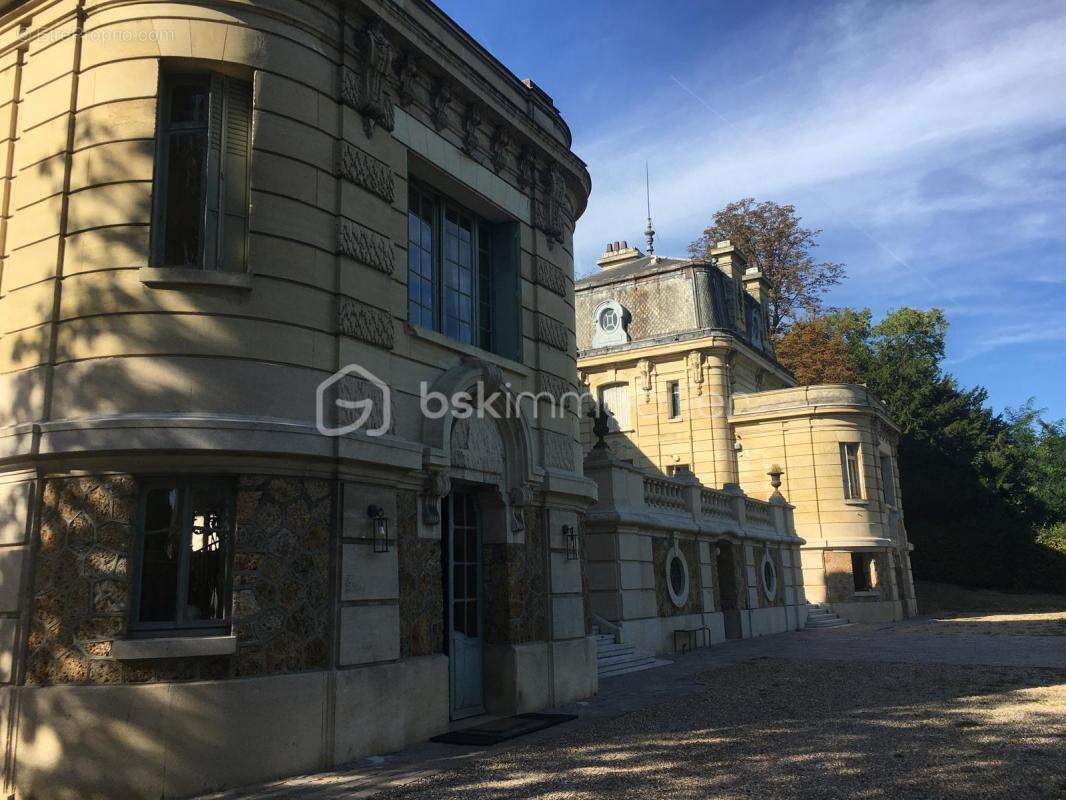Maison à LOUVECIENNES