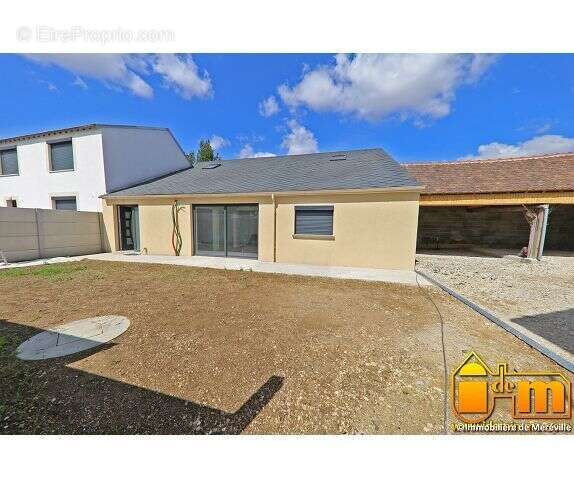 Maison 101 m² à Mereville  - photo 4